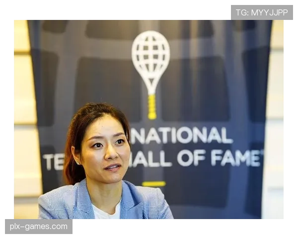 李娜私下居然这么接地气，谁能想到大满贯冠军也有洗衣服的时候？